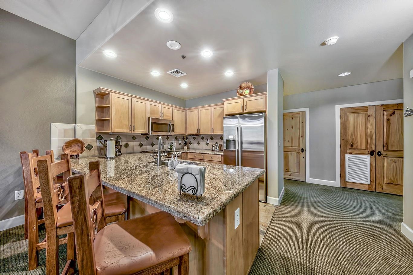 2100 North Village Drive UNIT N3-58, Truckee, GU, 96961