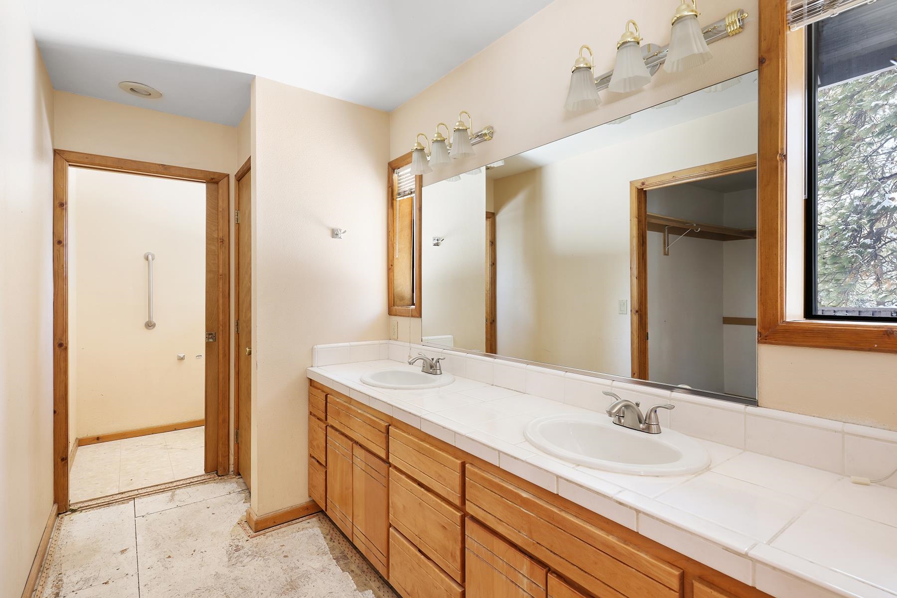 3096 North Lake Boulevard, Tahoe City, CA, 96145