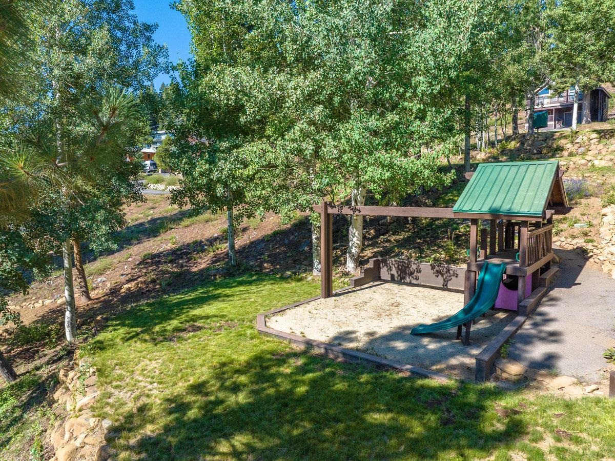 13271 Skislope Way