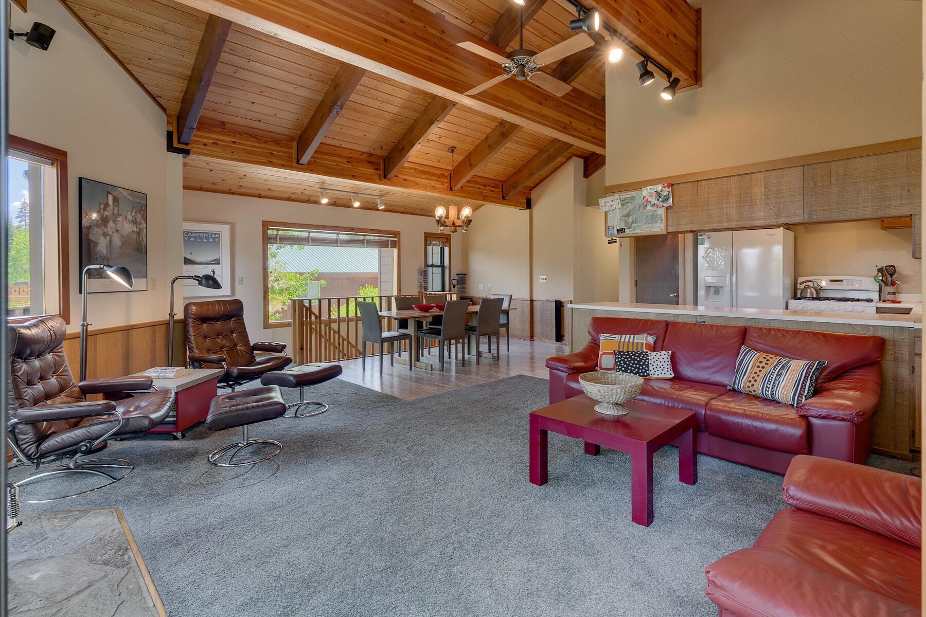 11615 Rhineland Avenue, Truckee CA 96161 photo 3