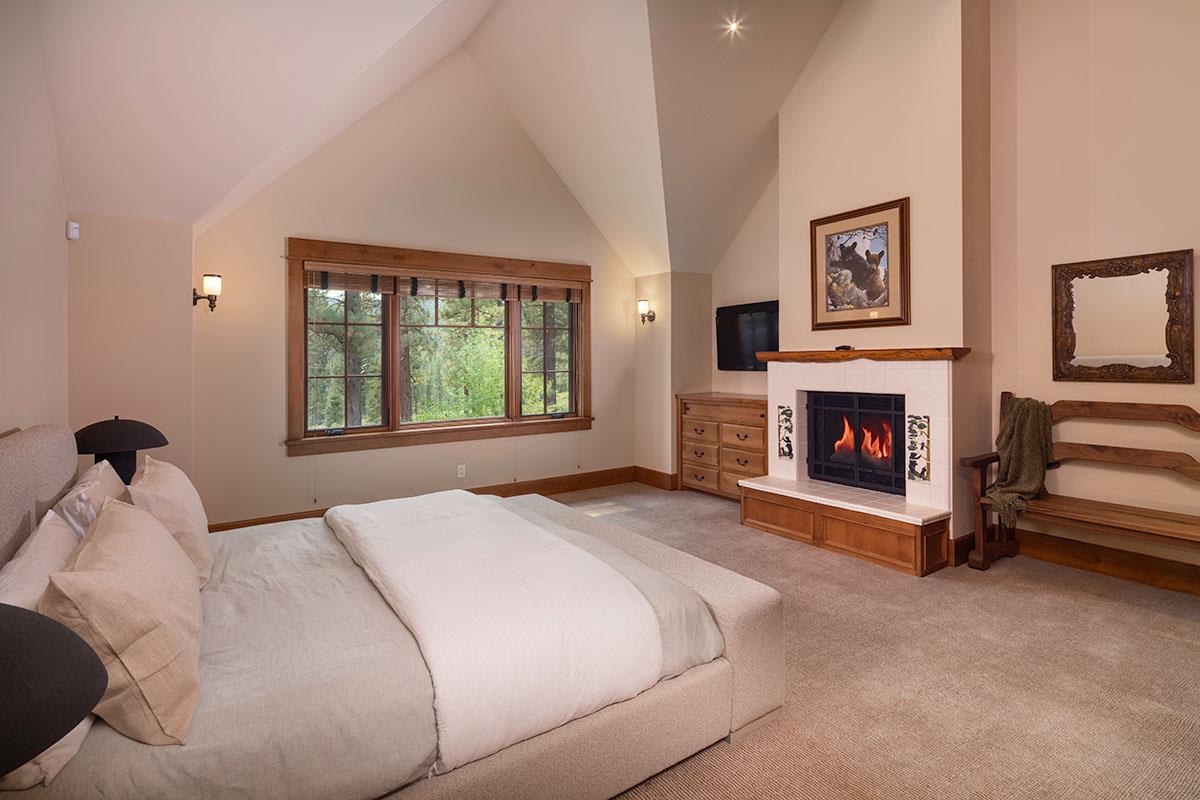 8133 Valhalla Drive, Truckee, CA, 96161