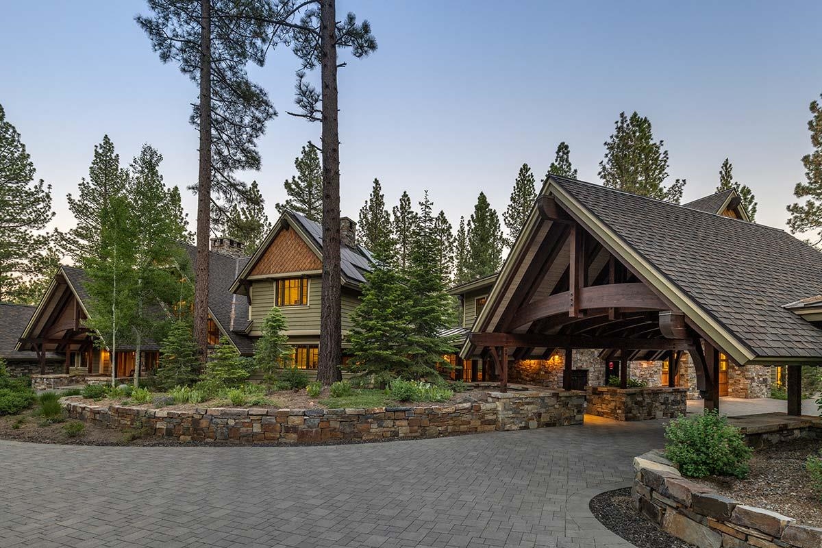8133 Valhalla Drive, Truckee, CA, 96161