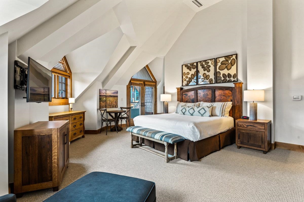 8001 Northstar Drive UNIT 414 - Feb. Wk. 2 Share 7, Truckee, CA, 96161