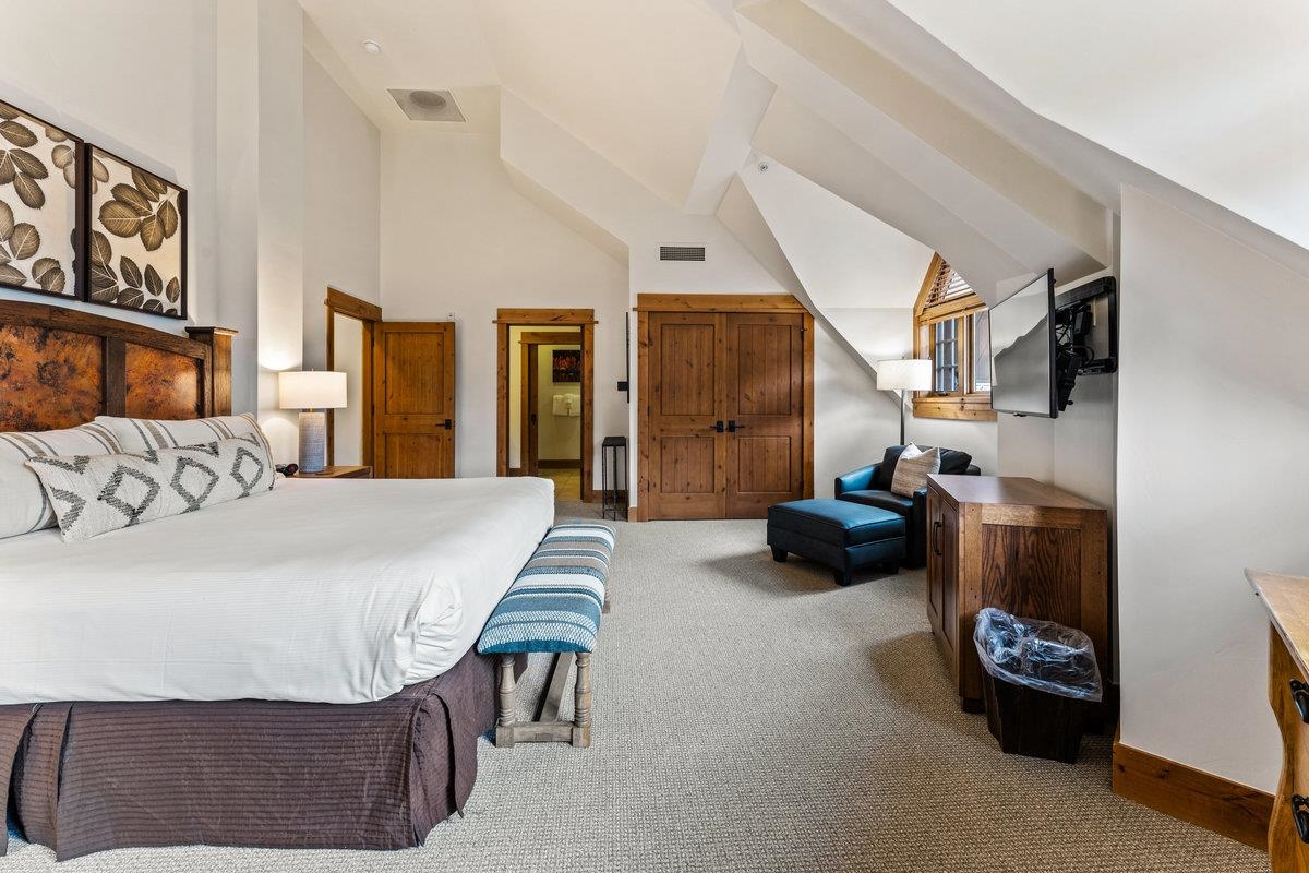 8001 Northstar Drive UNIT 414 - Feb. Wk. 2 Share 7, Truckee, CA, 96161