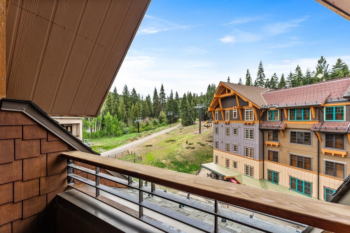 8001 Northstar Drive UNIT 414 - Feb. Wk. 2 Share 7, Truckee, CA, 96161