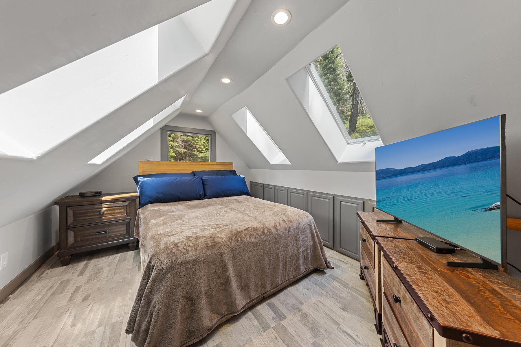 358 Twin Crags Road, Tahoe City, CA, 96145