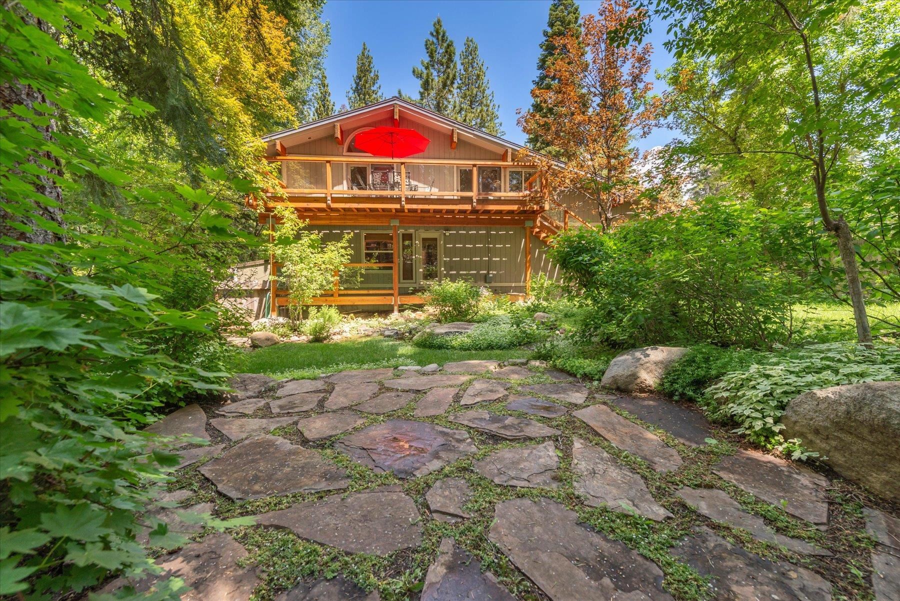 875 Fulton Crescent Drive