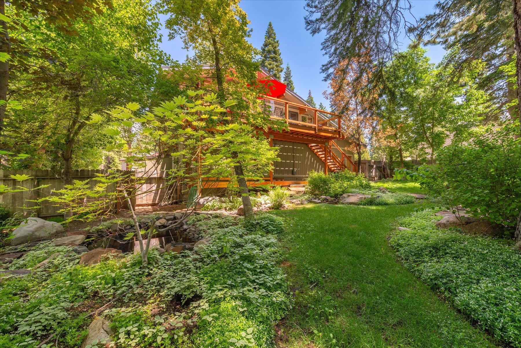 875 Fulton Crescent Drive