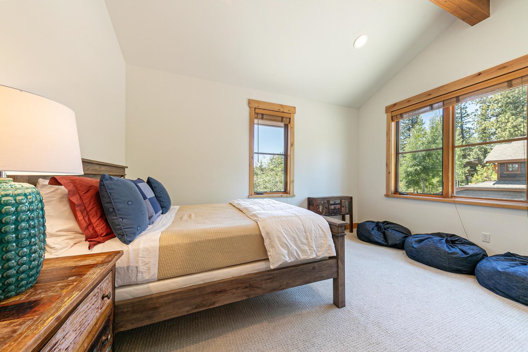 10136 Sagebrush Court, Truckee, CA, 96161