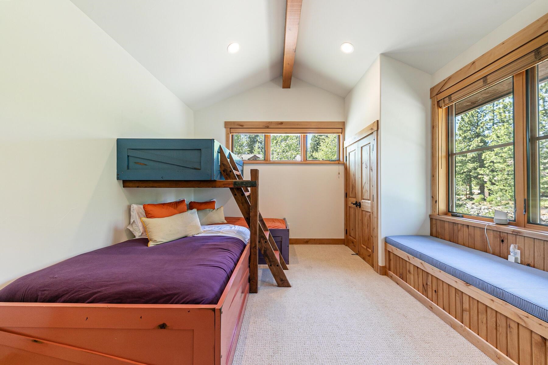 10136 Sagebrush Court, Truckee, CA, 96161