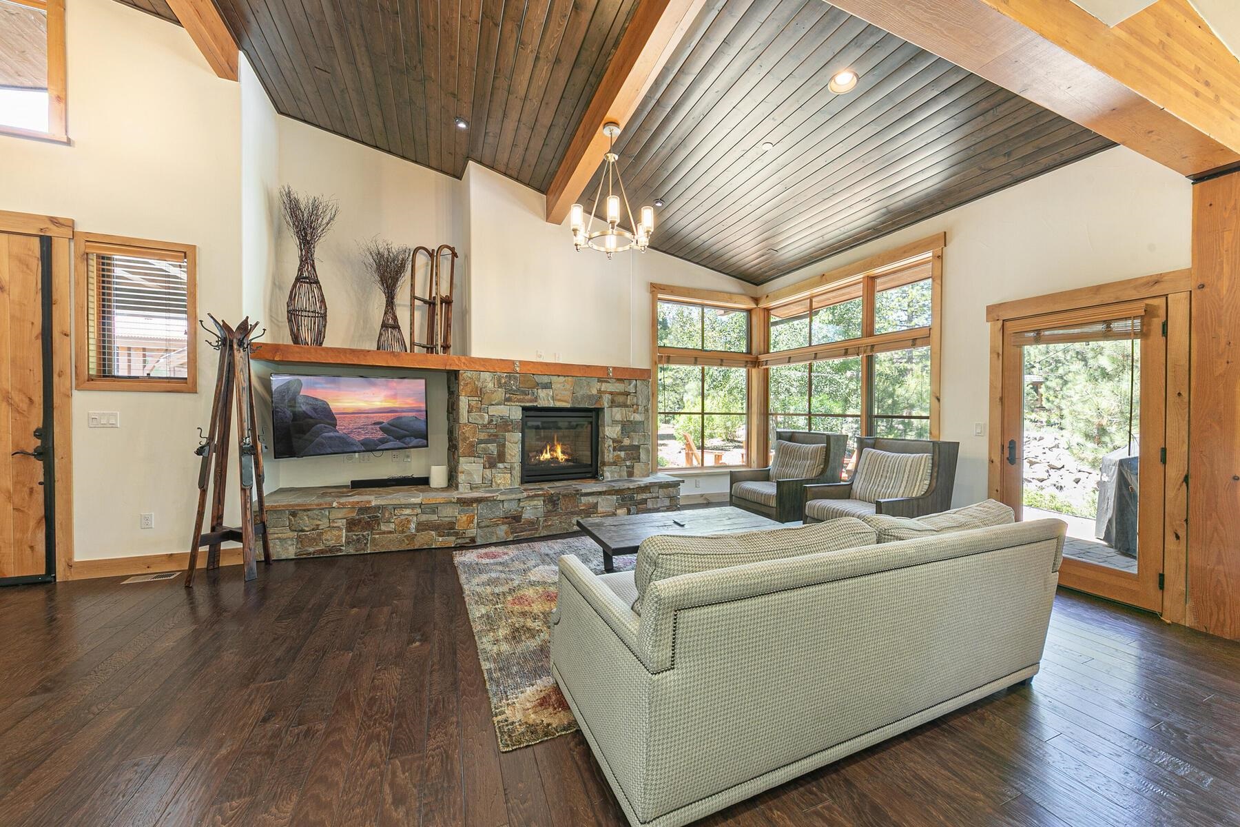 10136 Sagebrush Court, Truckee, CA, 96161