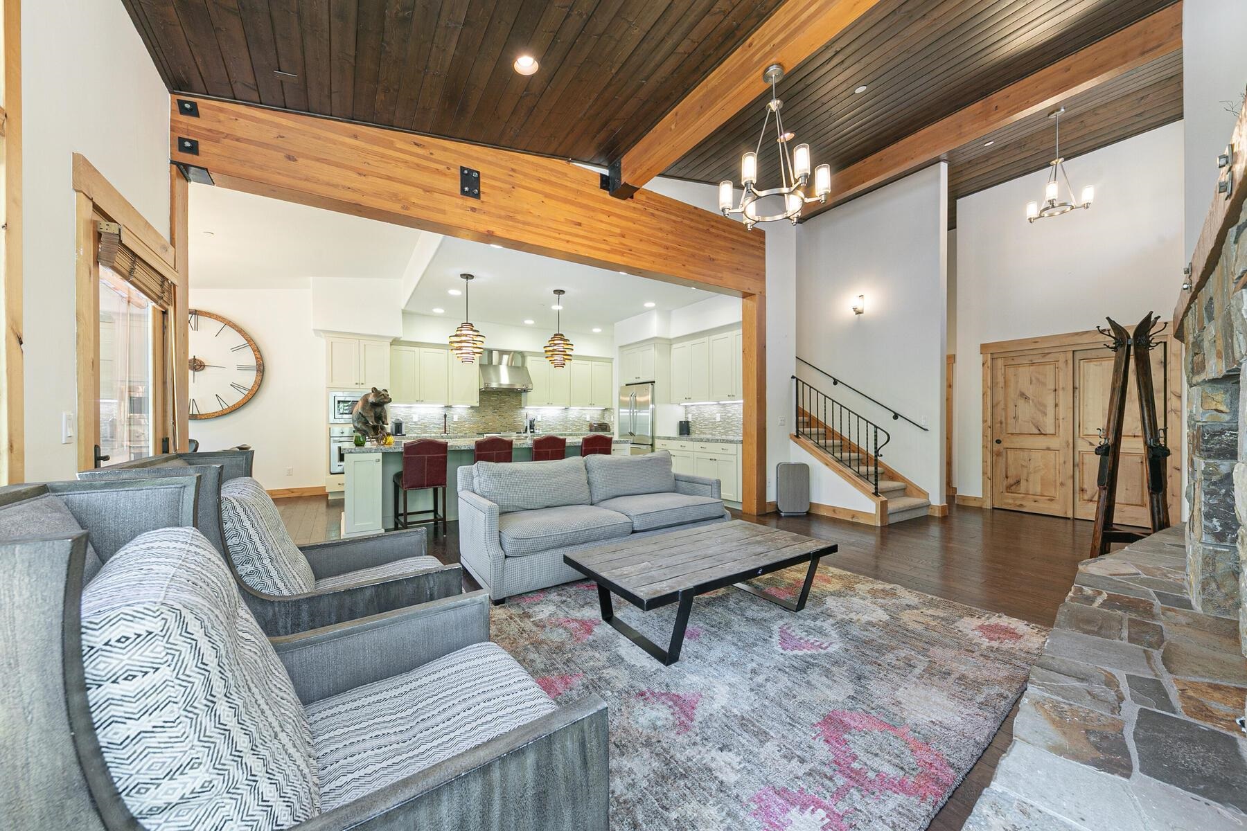 10136 Sagebrush Court, Truckee, CA, 96161