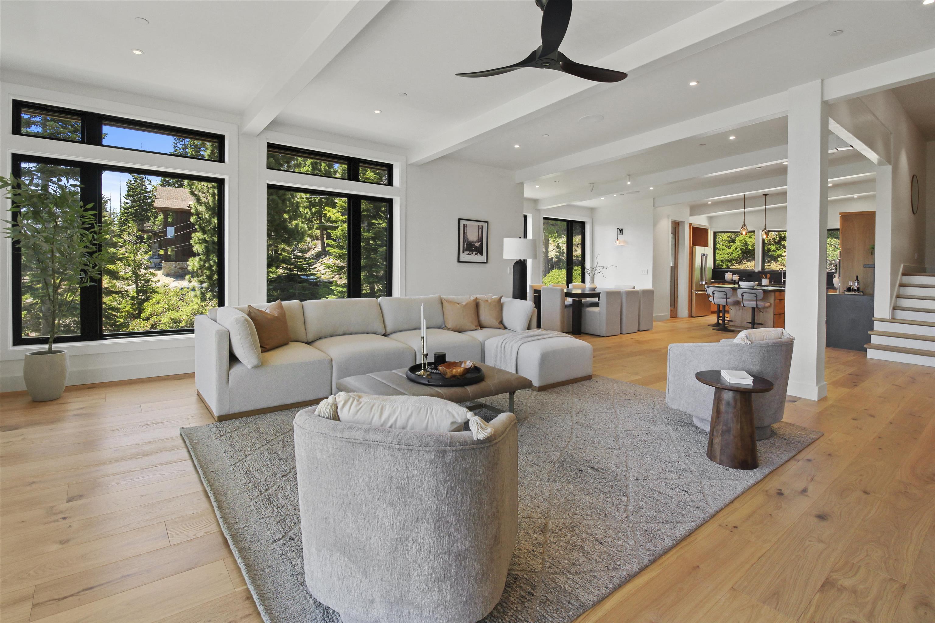9061 Manzanita Drive