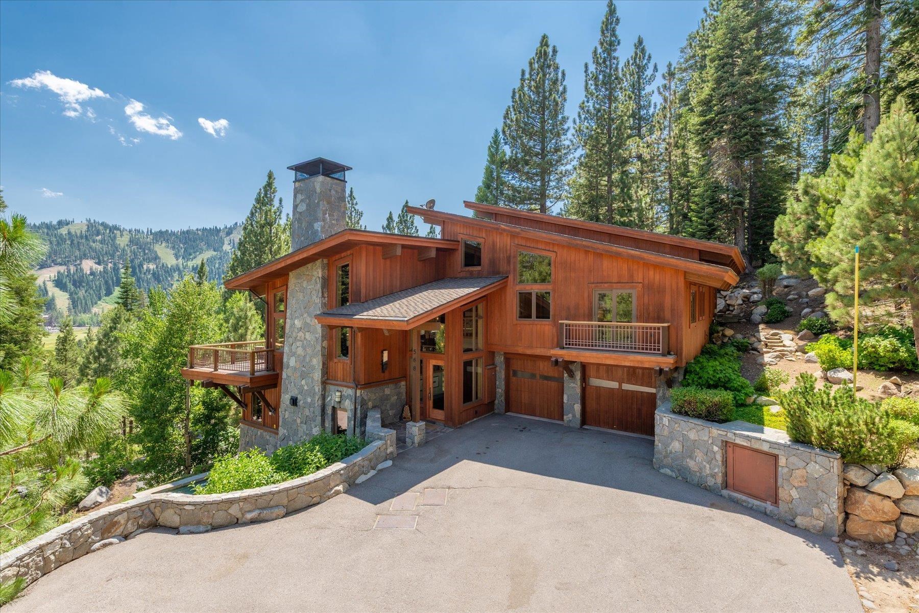 568 Hidden Lake Court