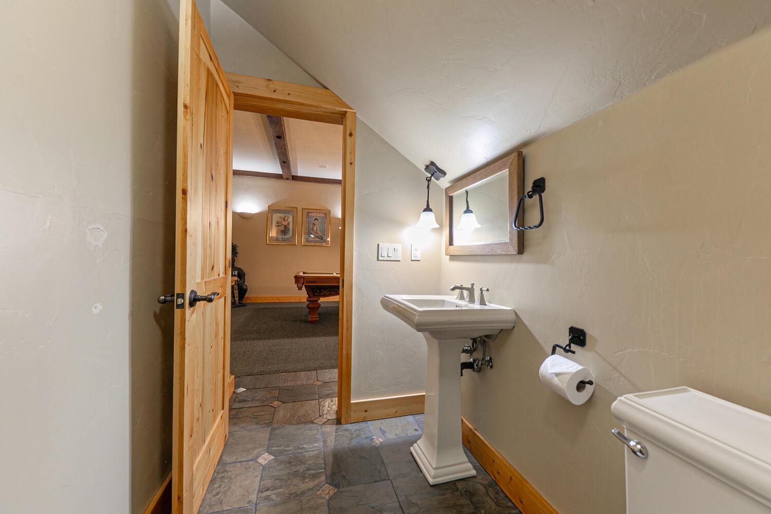 14070 Alder Creek Road, Truckee, CA, 96161