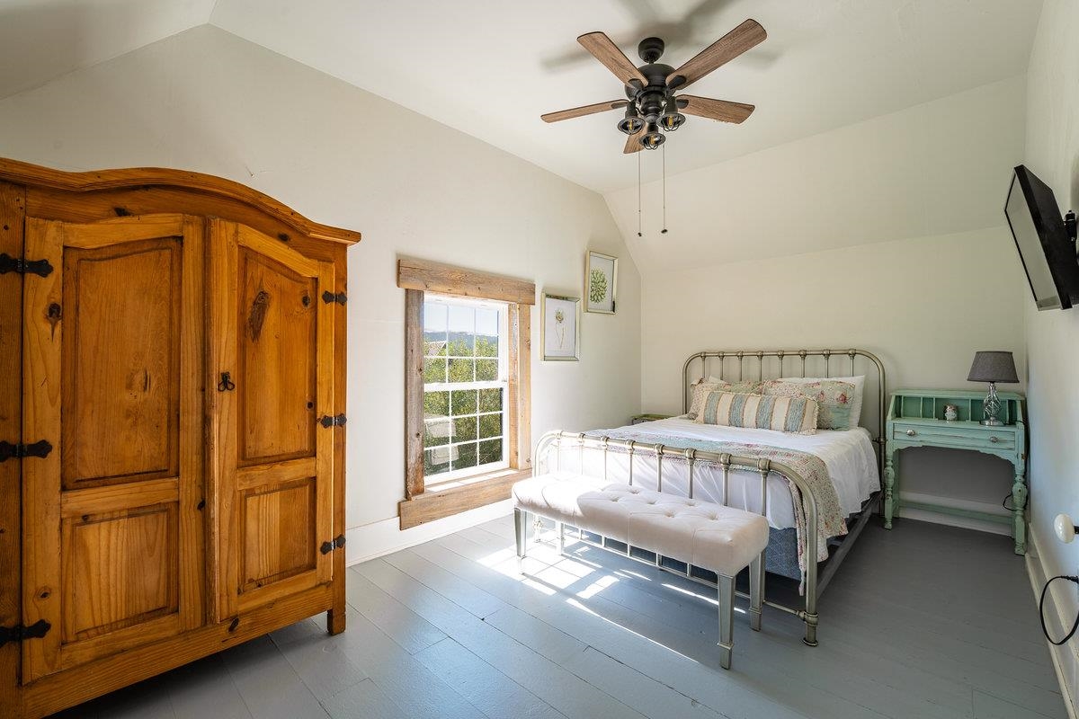 200 Main Street, Sierraville, CA, 96126-0112