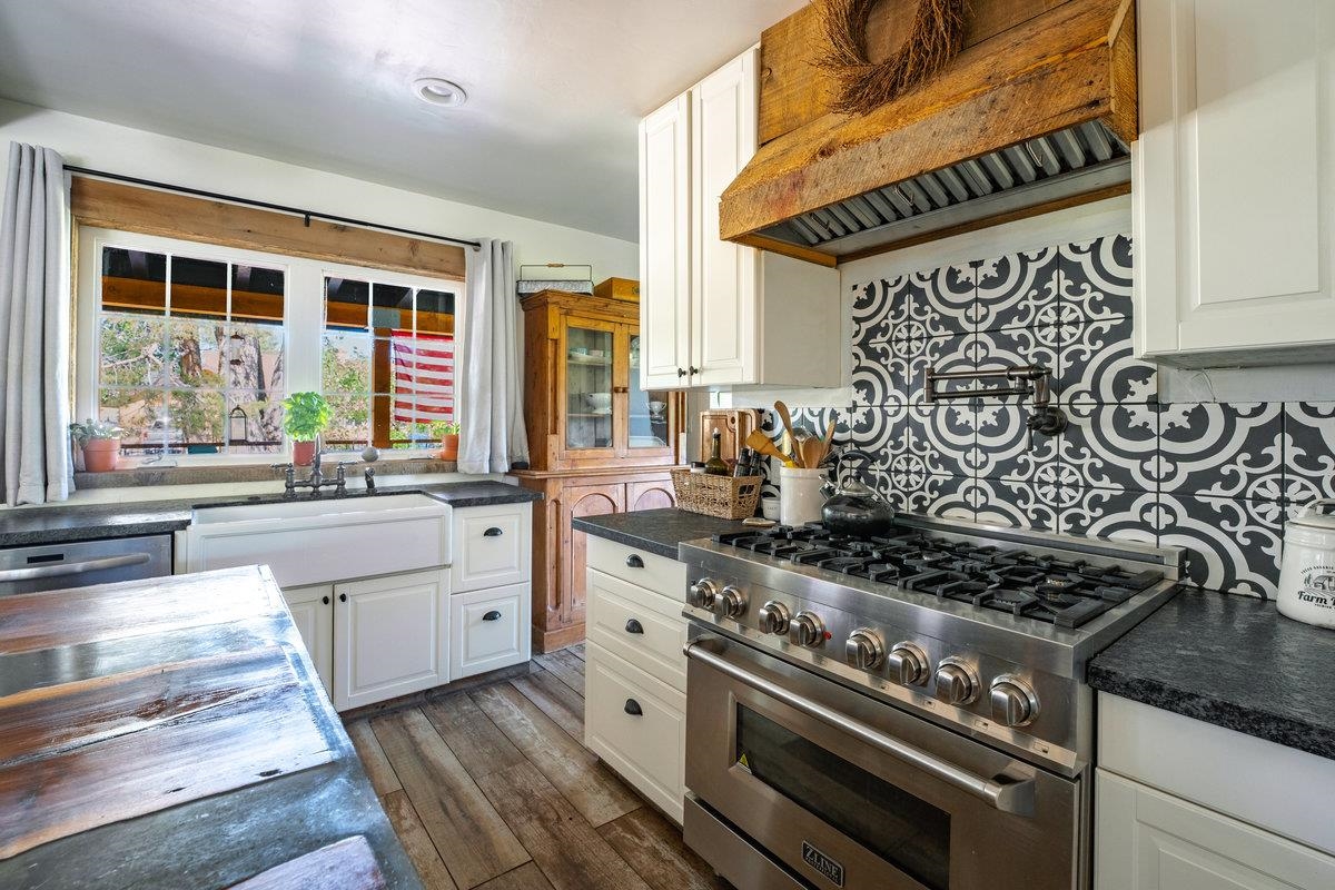 200 Main Street, Sierraville, CA, 96126-0112