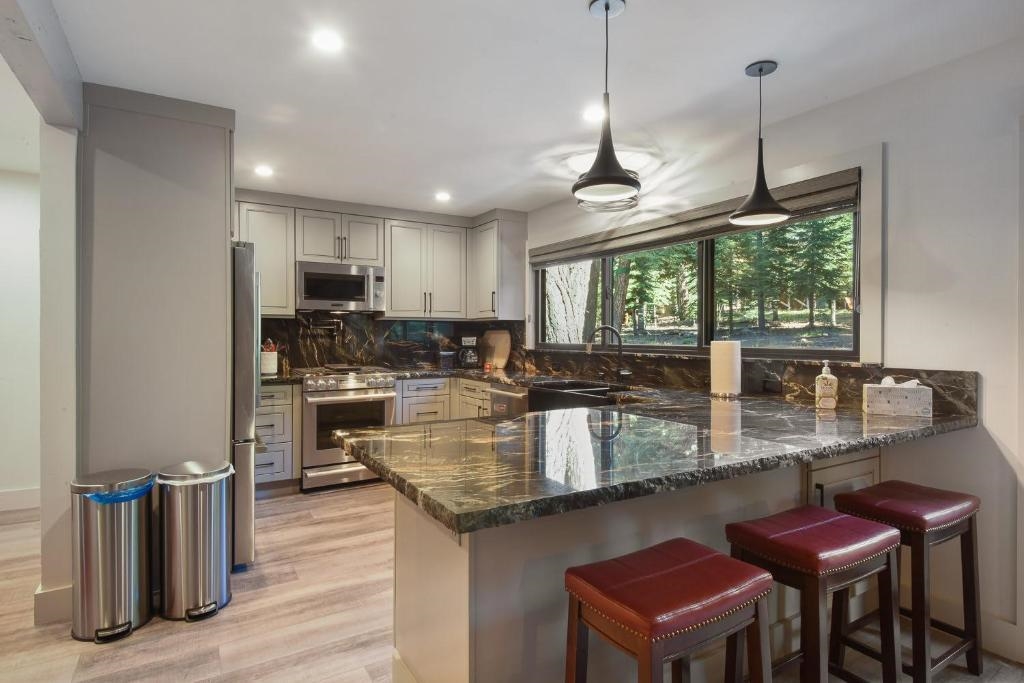 1163 Statford Way, Tahoe Vista, CA, 96148-9804