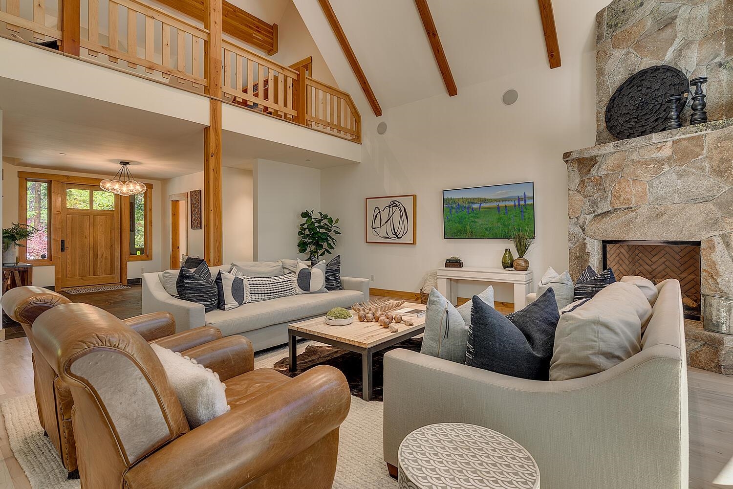 615 Twin Peaks Drive