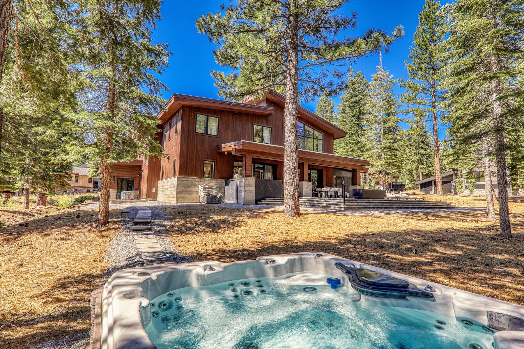 9287 Brae Road, Truckee, CA, 96161