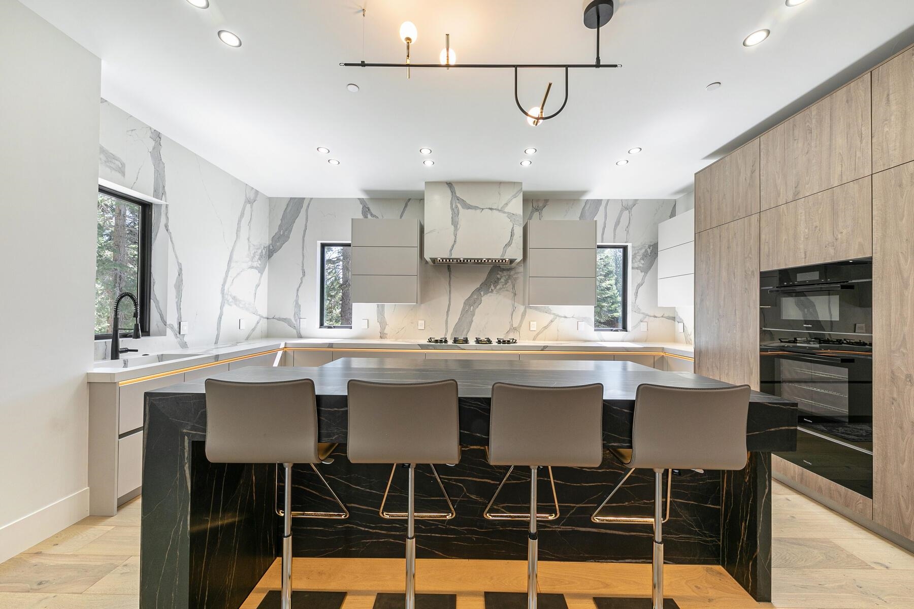 9287 Brae Road, Truckee, CA, 96161