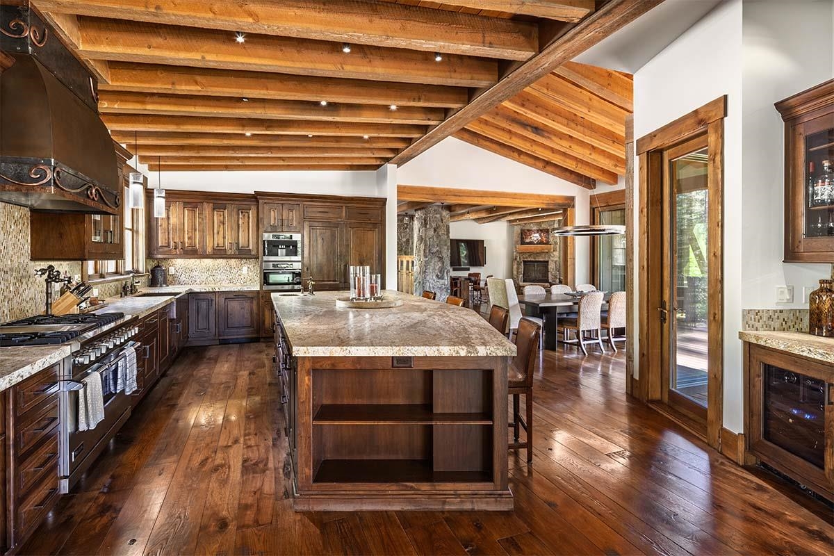 8186 Valhalla Drive, Truckee, CA, 96161