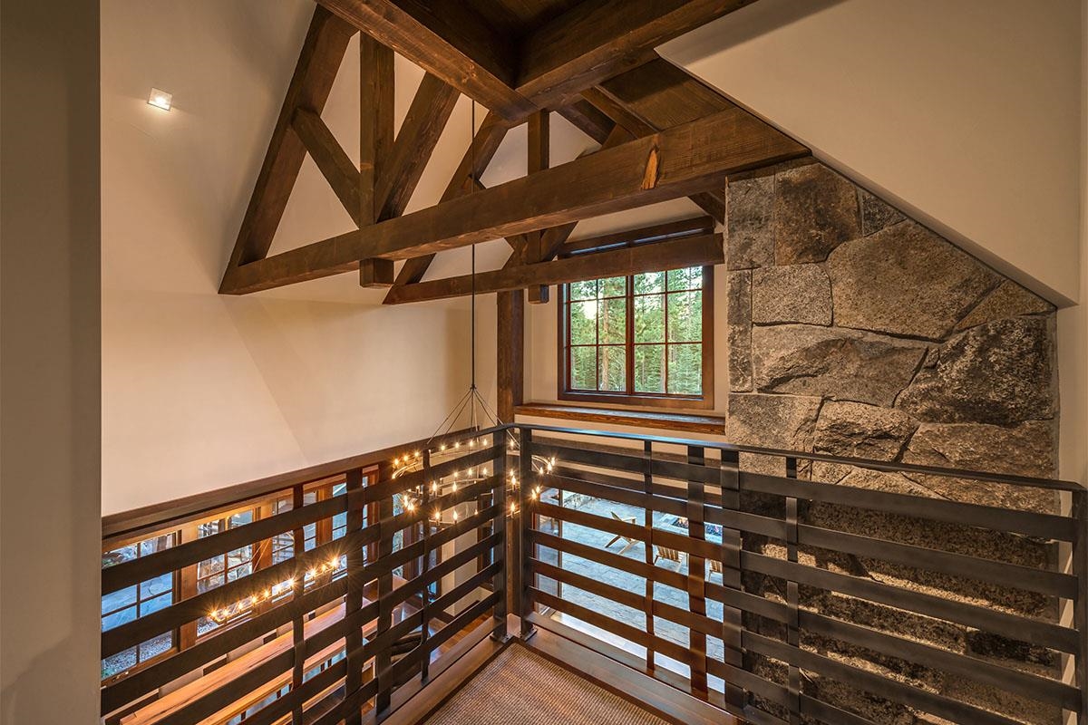 8221 Valhalla Drive, Truckee, CA, 96161