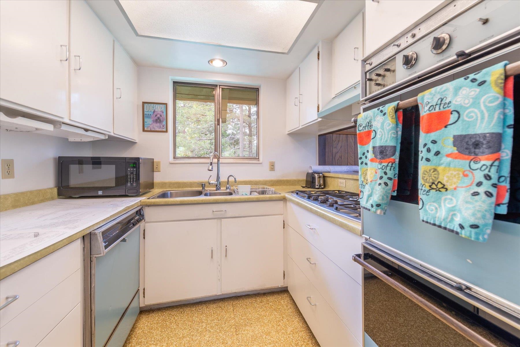 6705 West Lake Boulevard, Tahoma, CA, 96142-2555