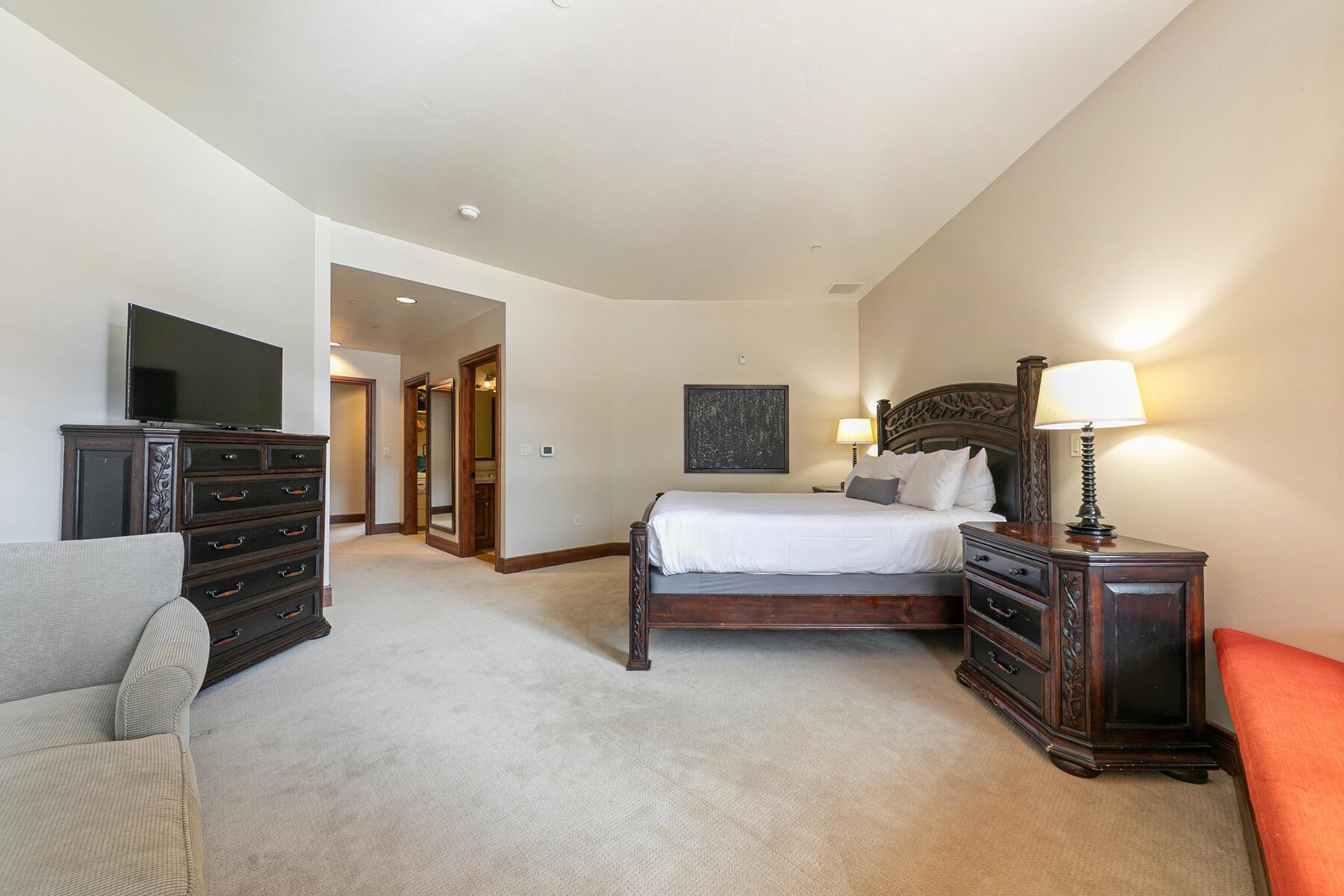 5001 Northstar Drive UNIT 302, Truckee, CA, 96161-4230