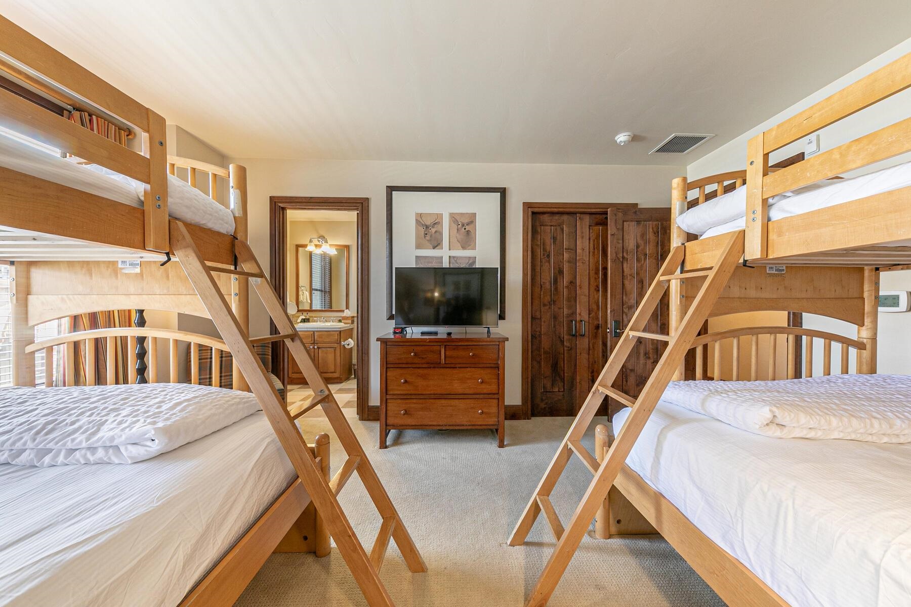 5001 Northstar Drive UNIT 302, Truckee, CA, 96161-4230