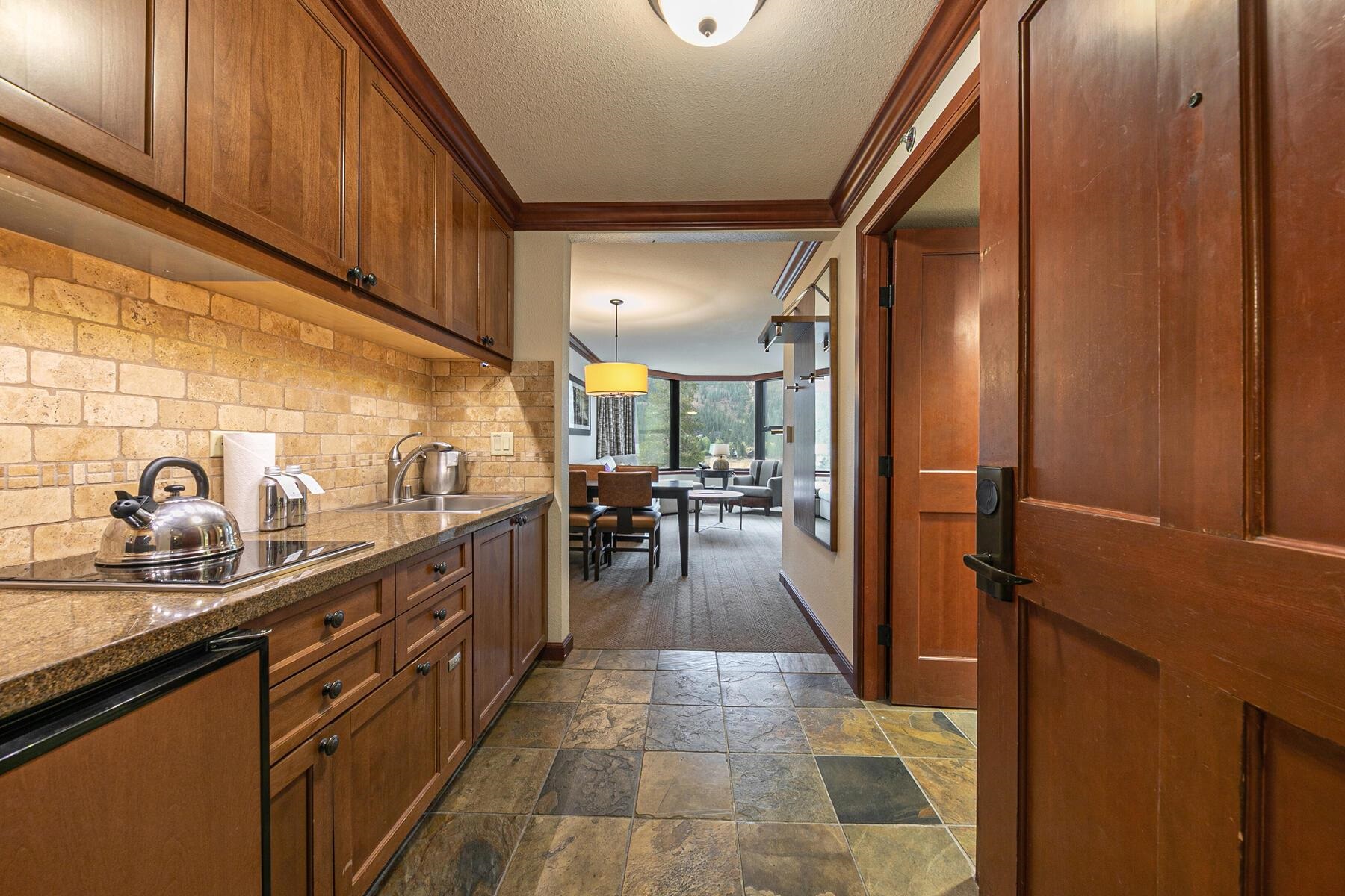 400 Resort Road #418-420