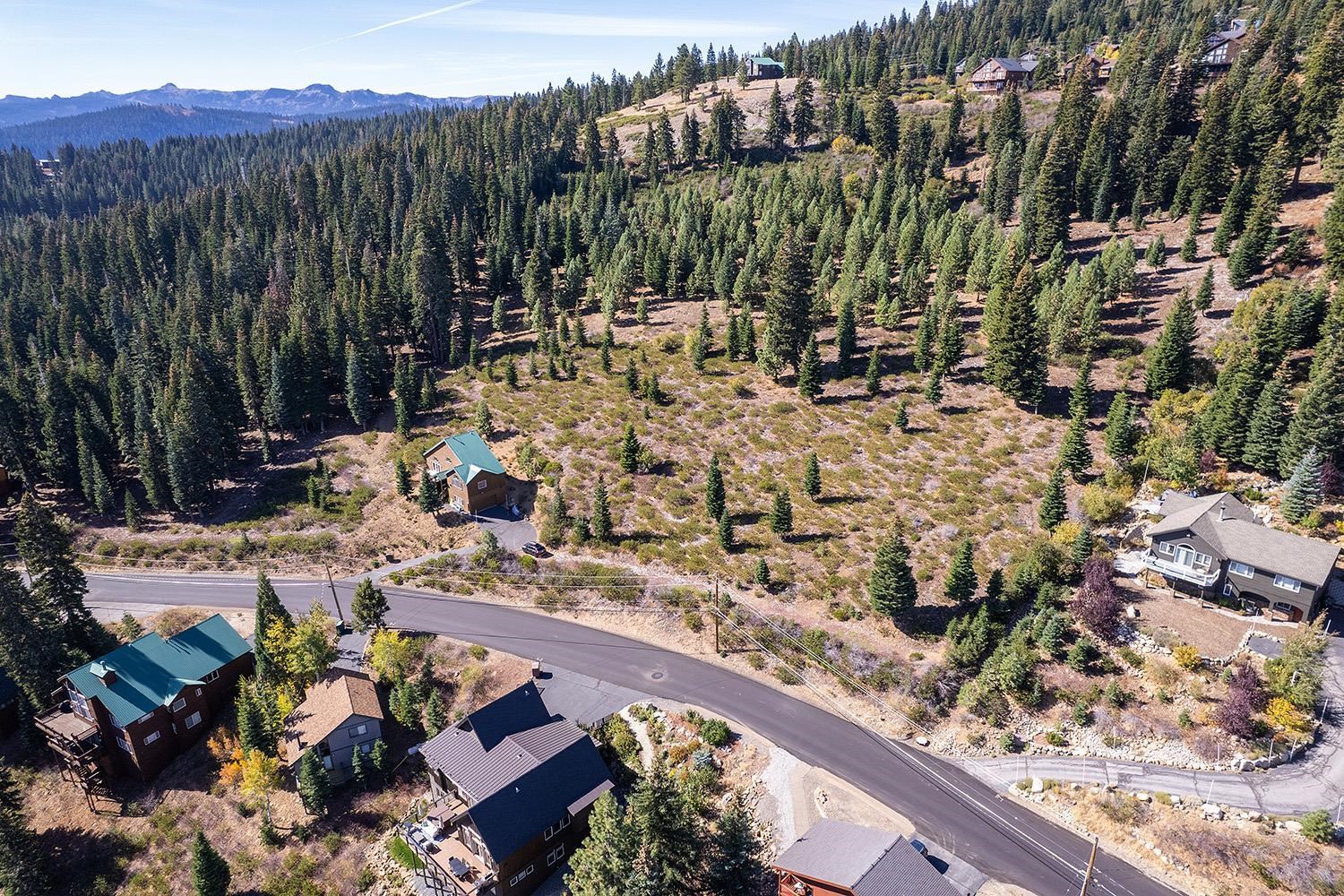 13038 Skislope Way, Truckee, CA, 96161-7031