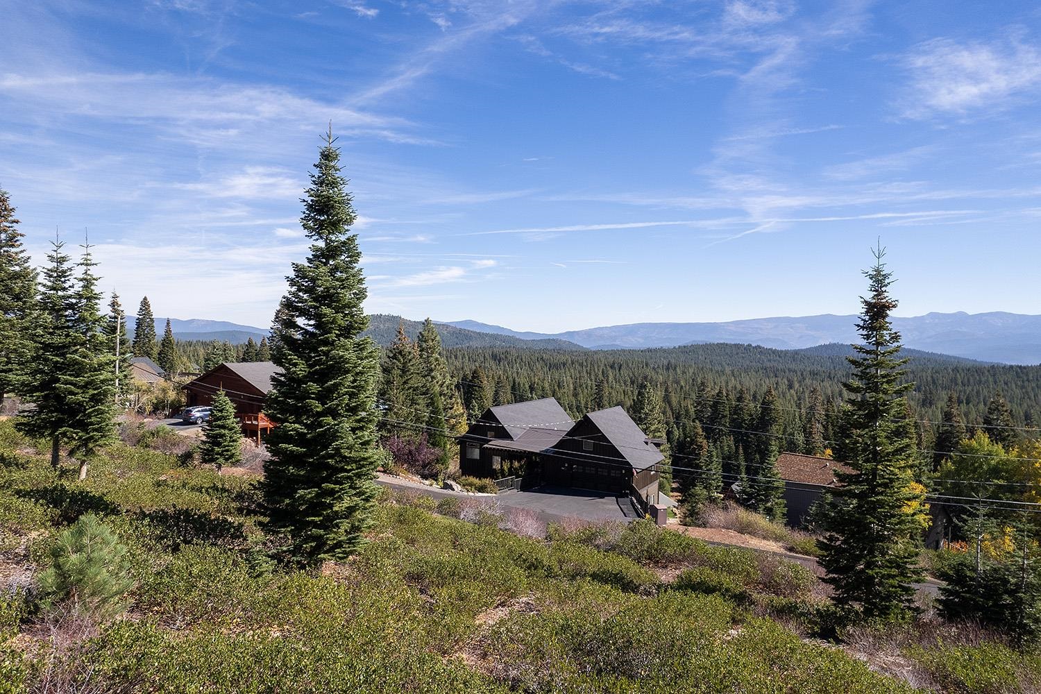 13038 Skislope Way, Truckee, CA, 96161-7031