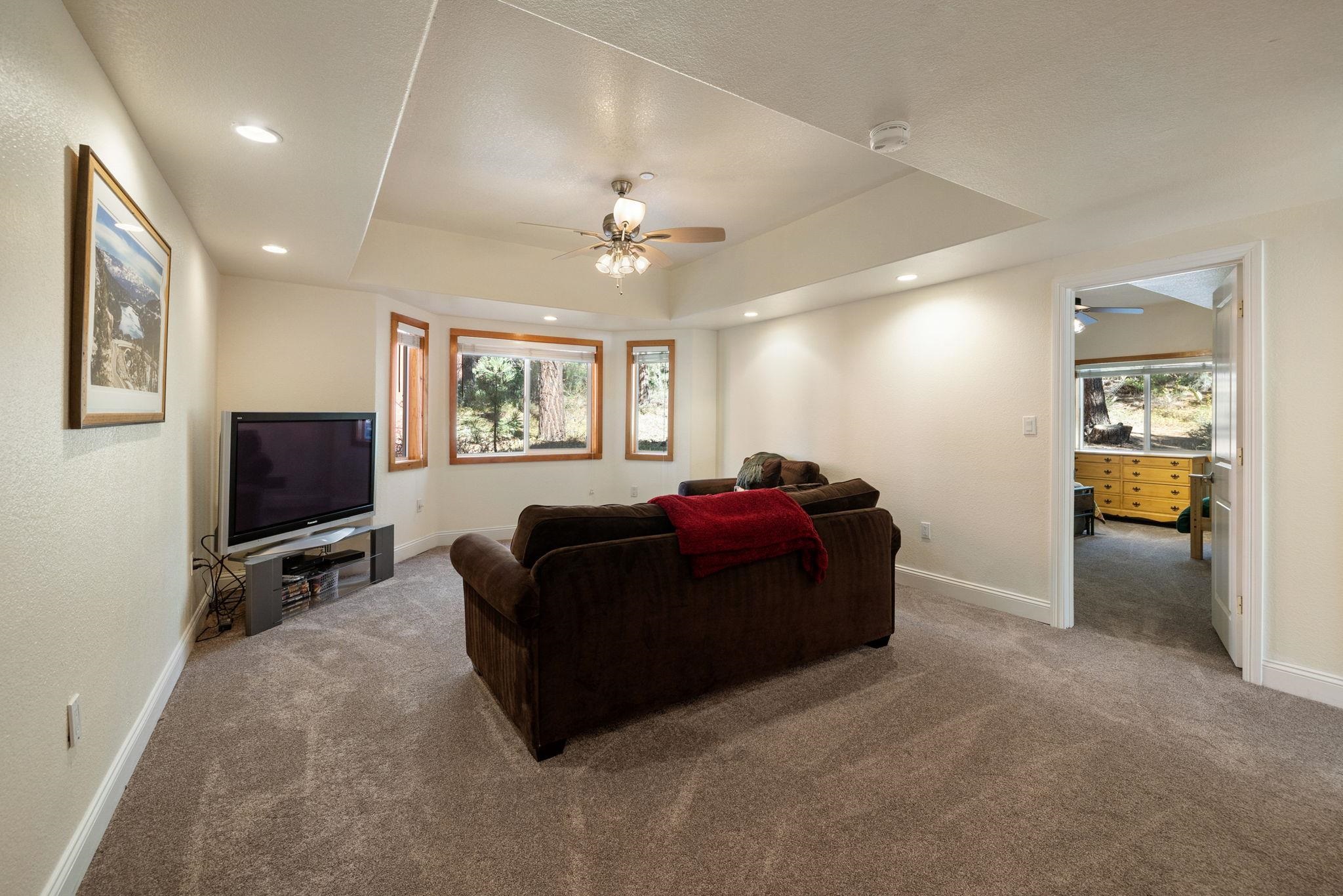 7773 Forest Glenn Drive