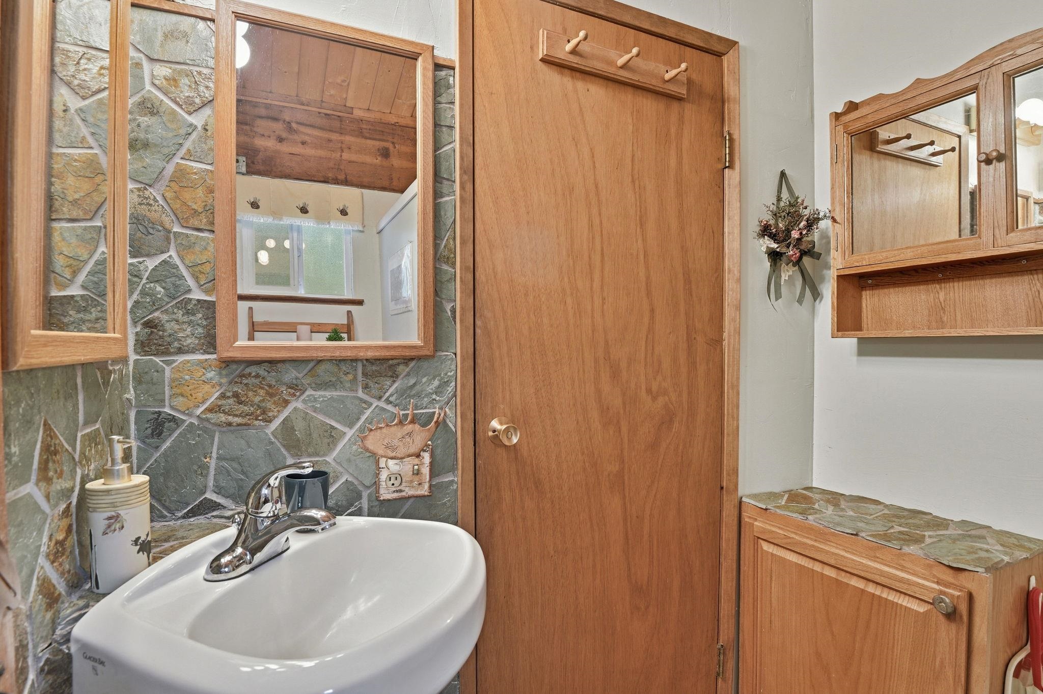 7112 10th Avenue, Tahoma, CA, 96142-0000