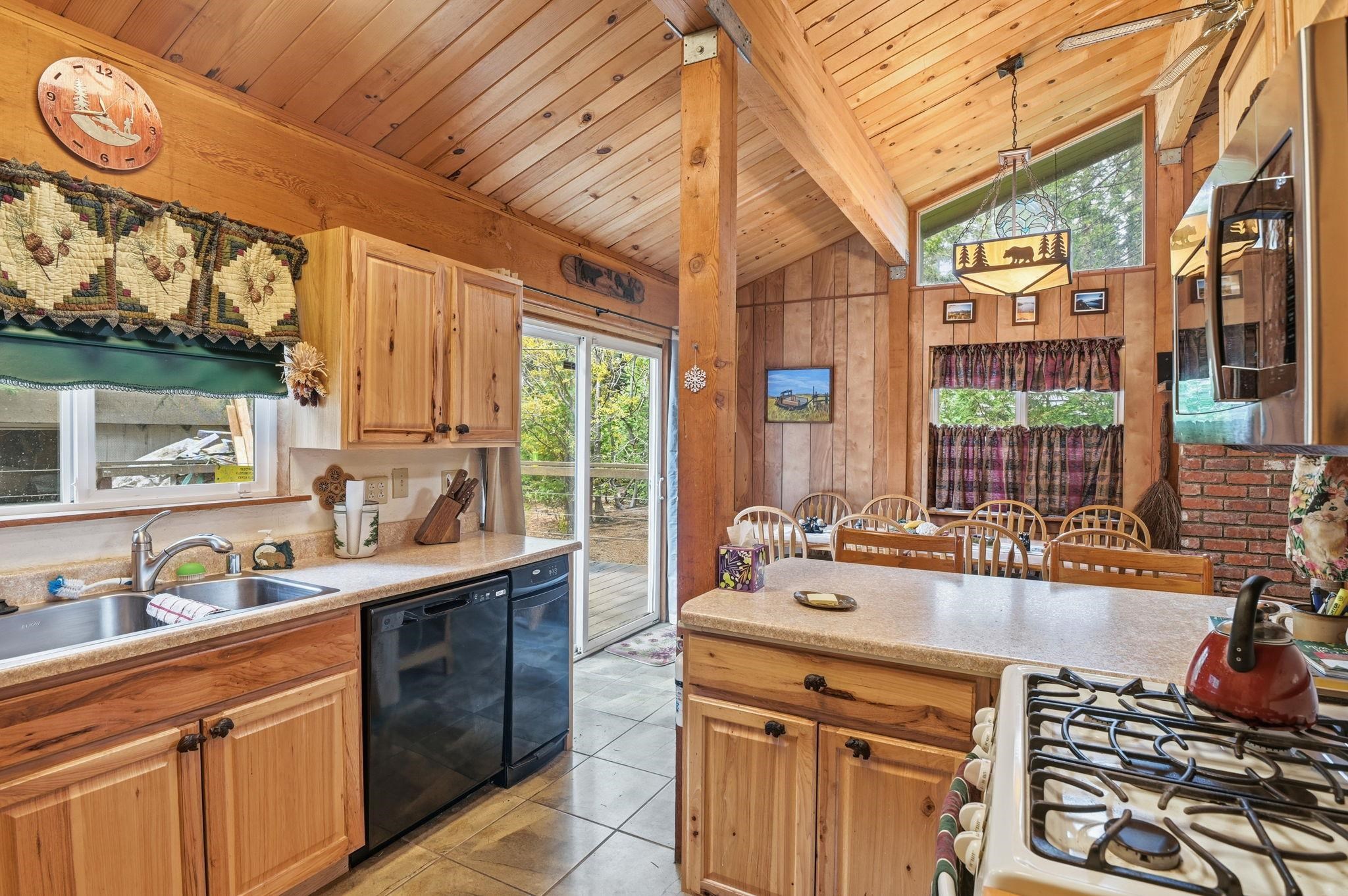 7112 10th Avenue, Tahoma, CA, 96142-0000