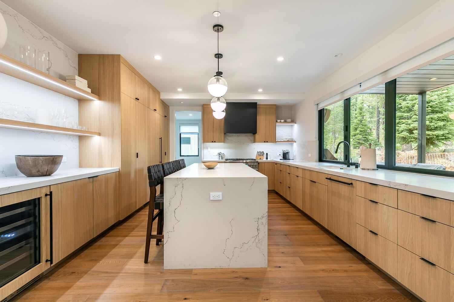 342 Palisades Circle