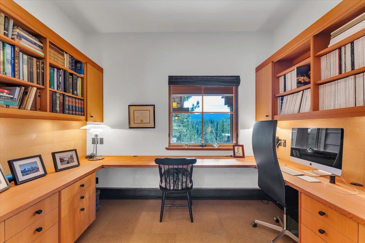 260 Laura Knight, Truckee, CA, 96161