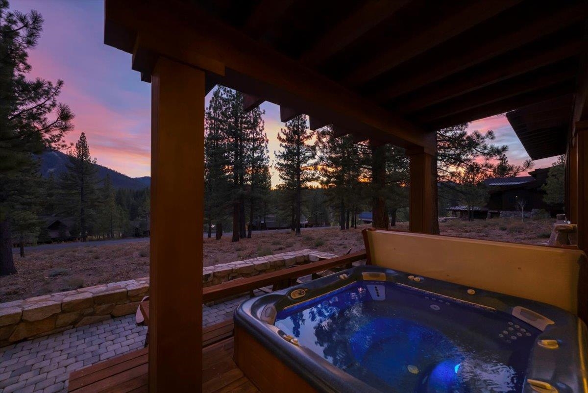 260 Laura Knight, Truckee, CA, 96161