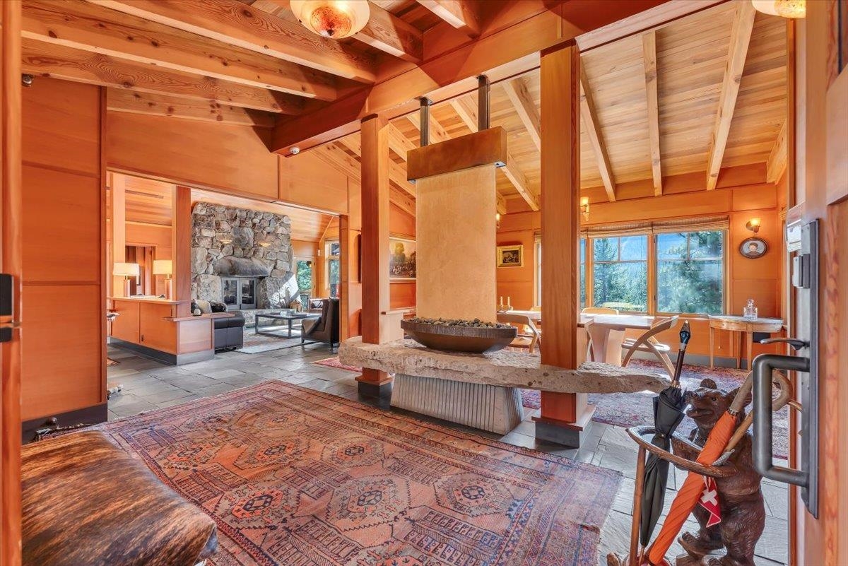 260 Laura Knight, Truckee, CA, 96161