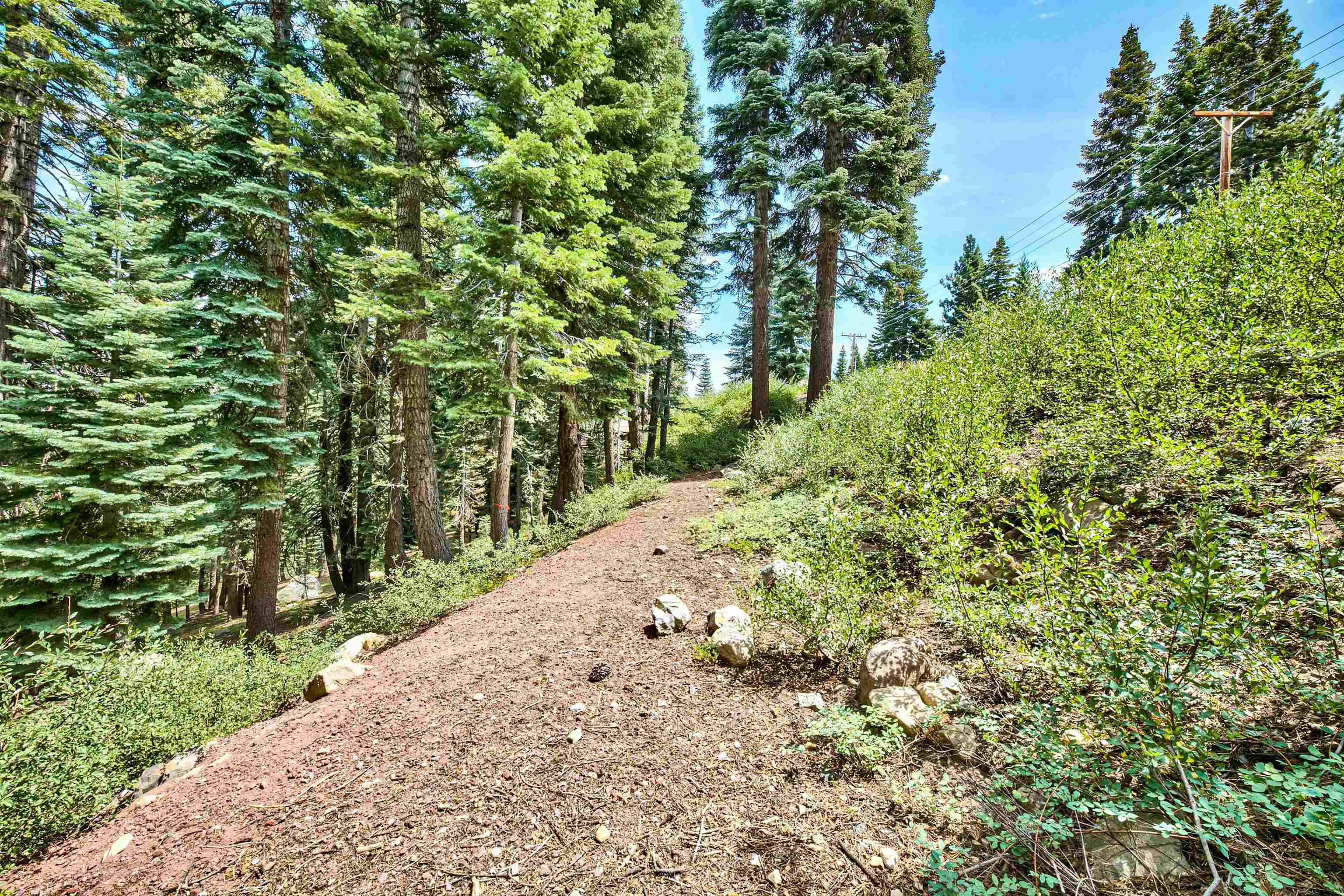 12005 Skislope Way, Truckee, CA, 96161-0000