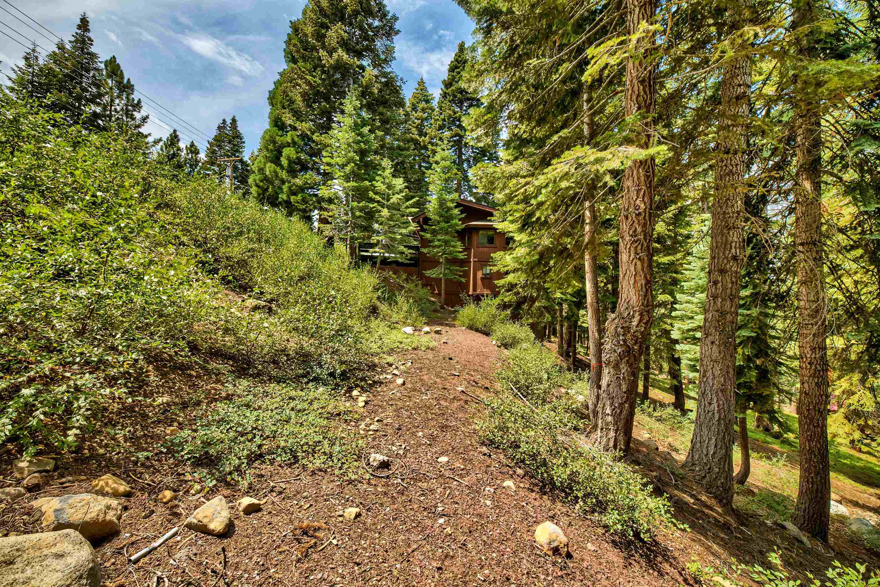 12005 Skislope Way, Truckee, CA, 96161-0000