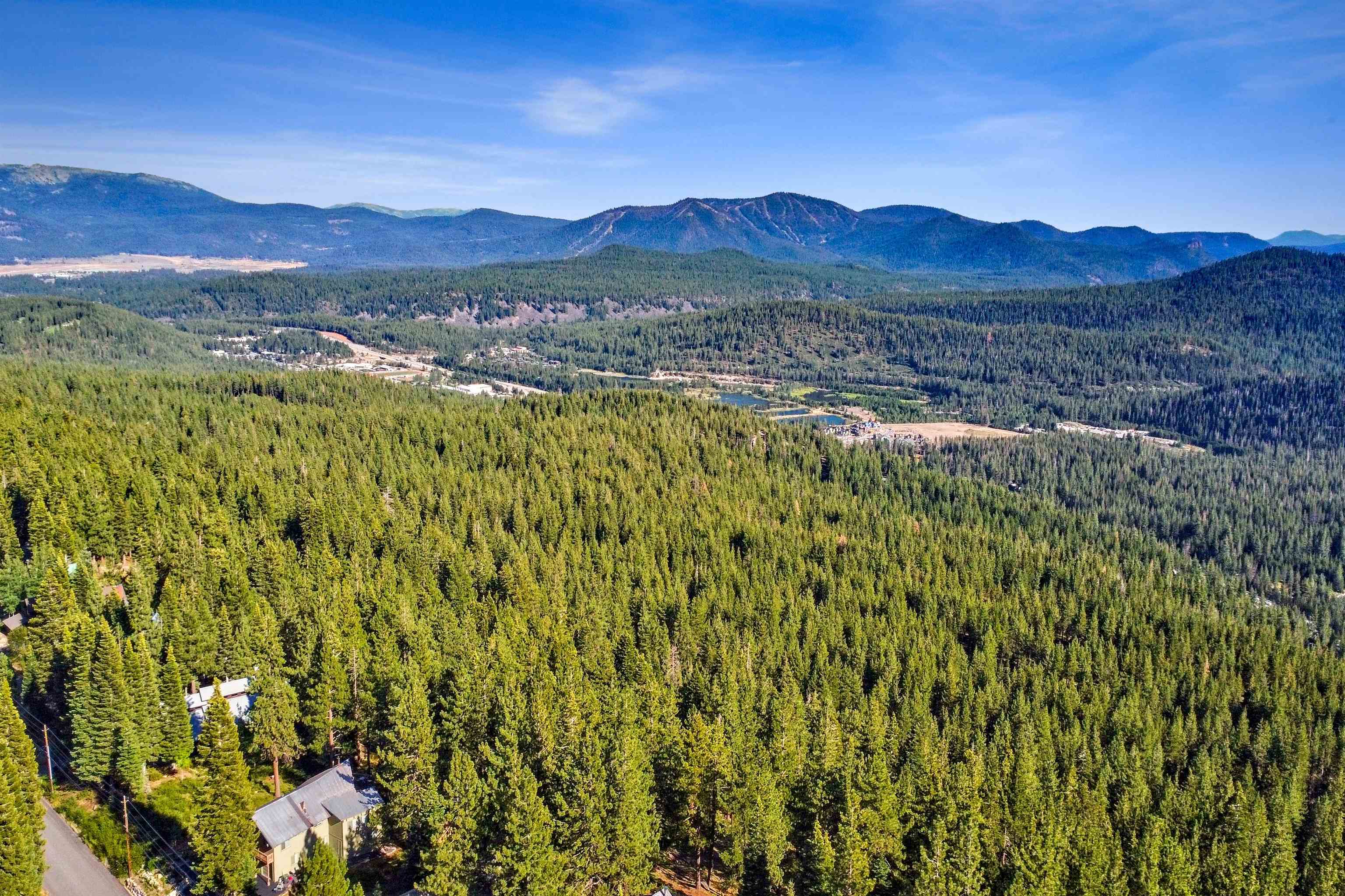 12005 Skislope Way, Truckee, CA, 96161-0000