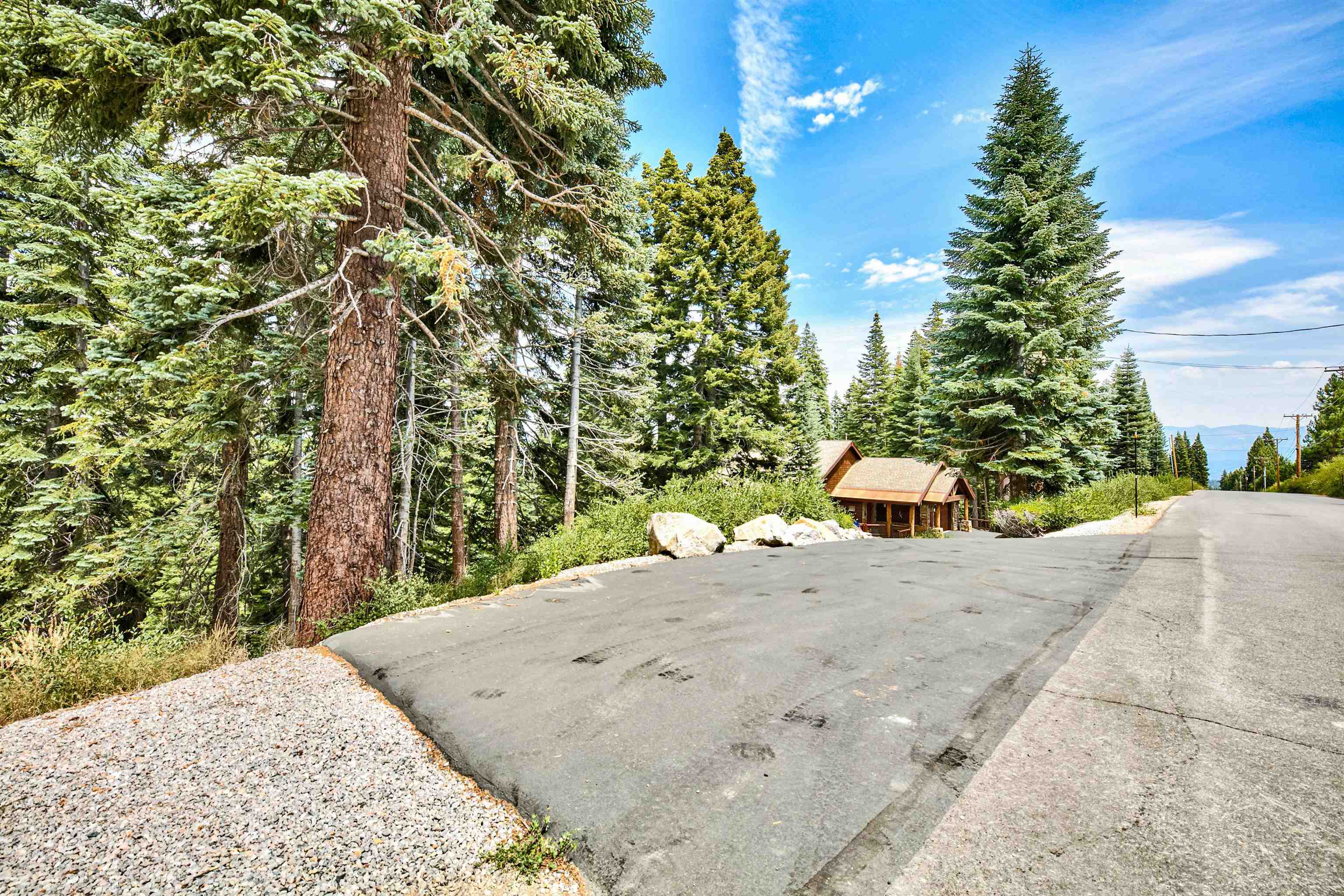 12005 Skislope Way, Truckee, CA, 96161-0000