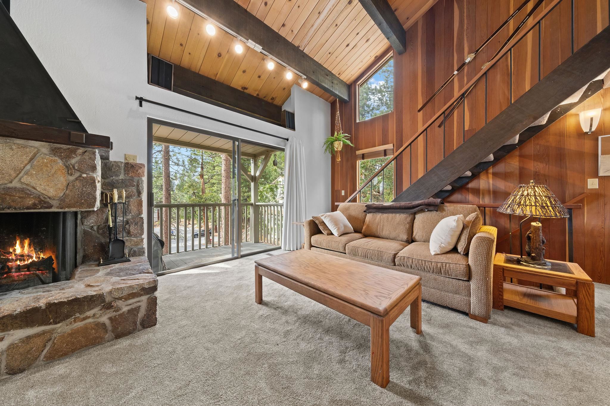 1001 Commonwealth Drive #206