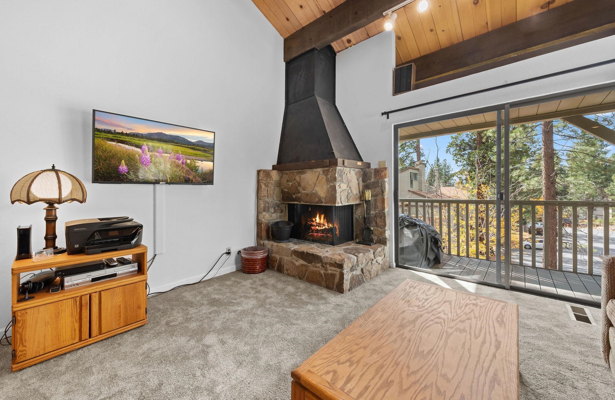 1001 Commonwealth Drive #206