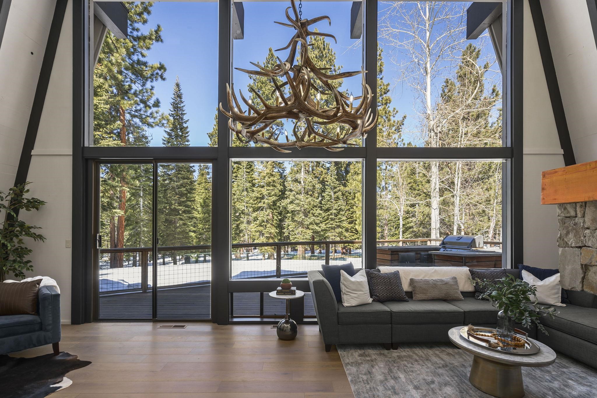 3060 Highlands Drive