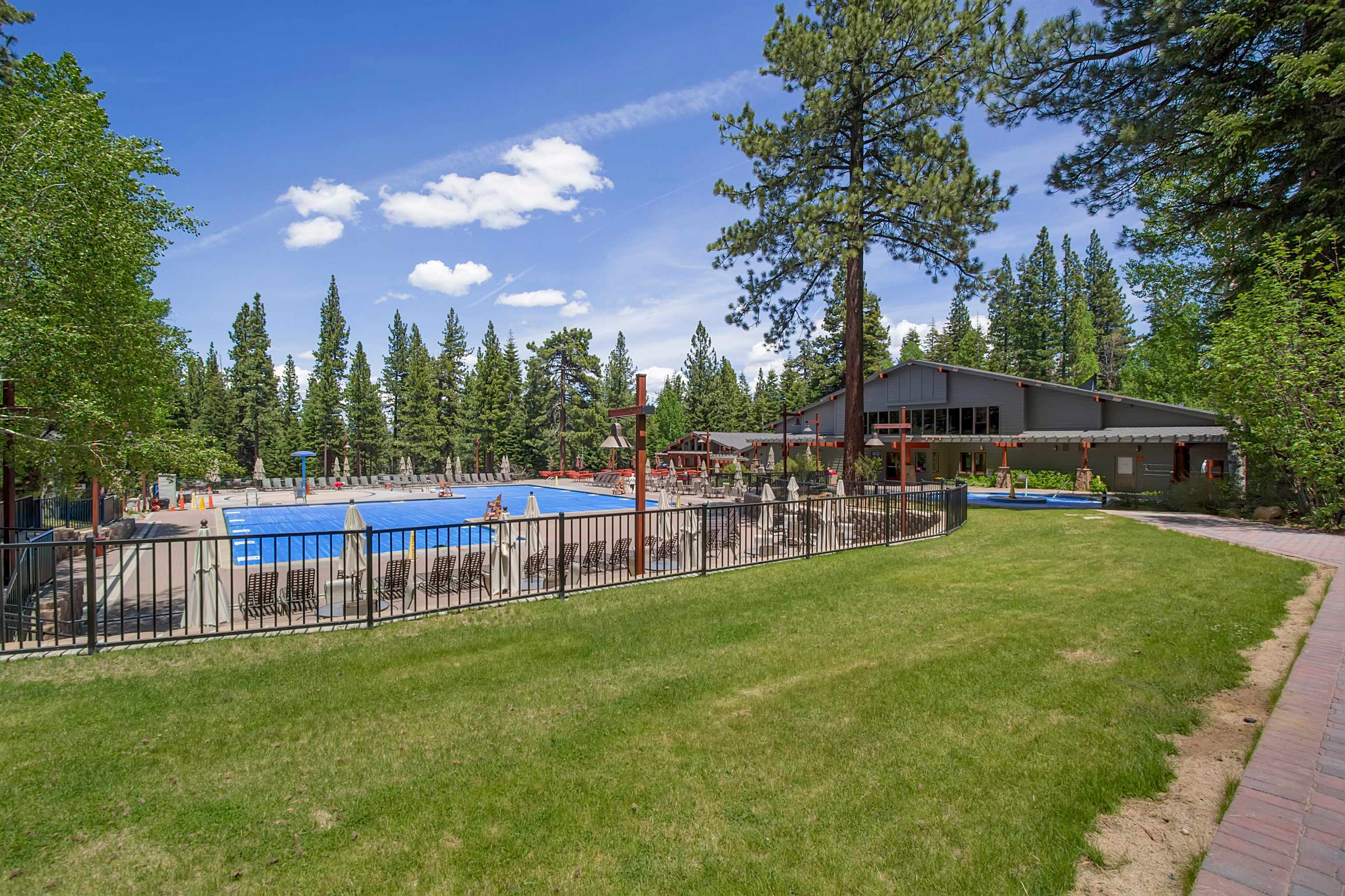 3180 Aspen Grove