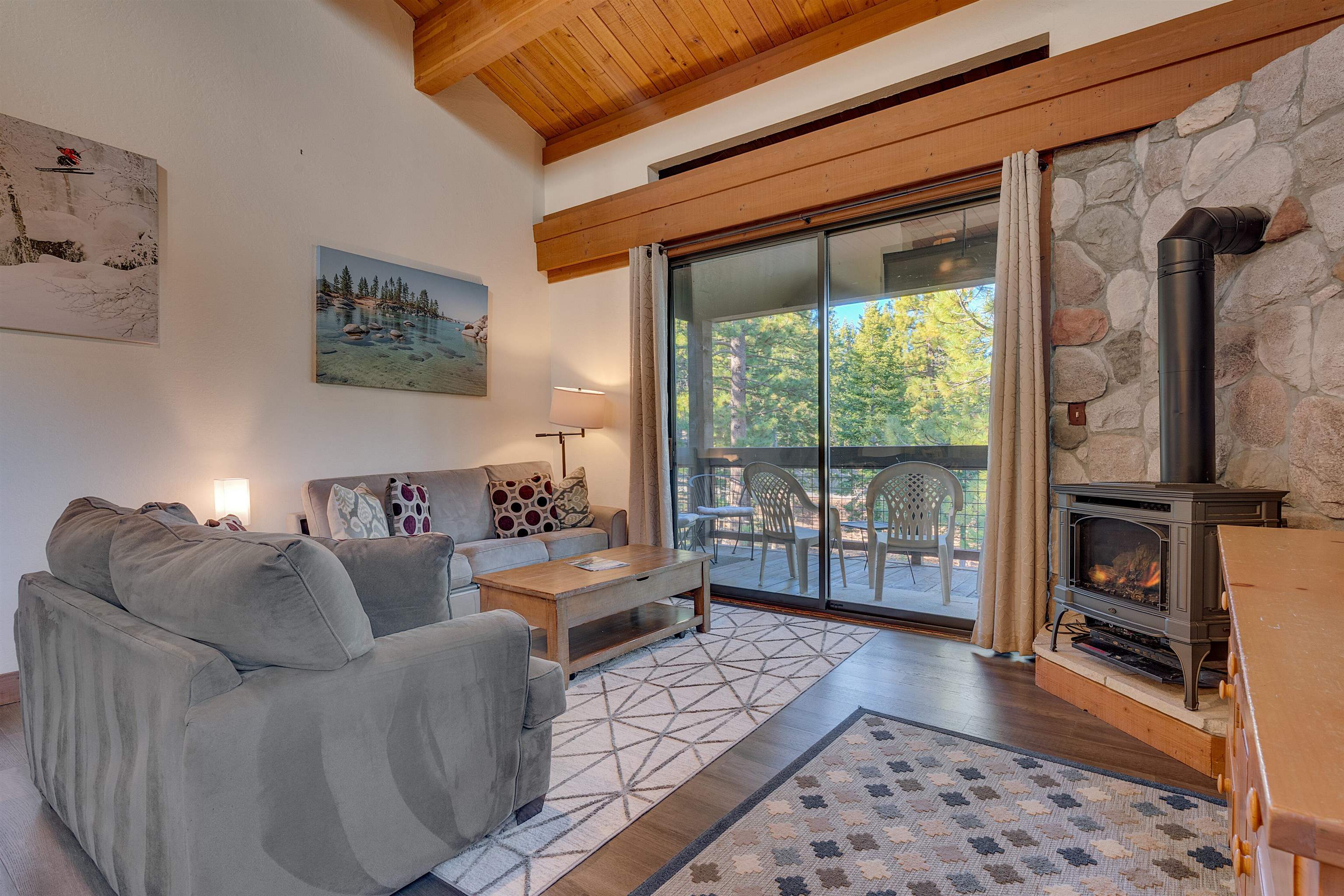3180 Aspen Grove