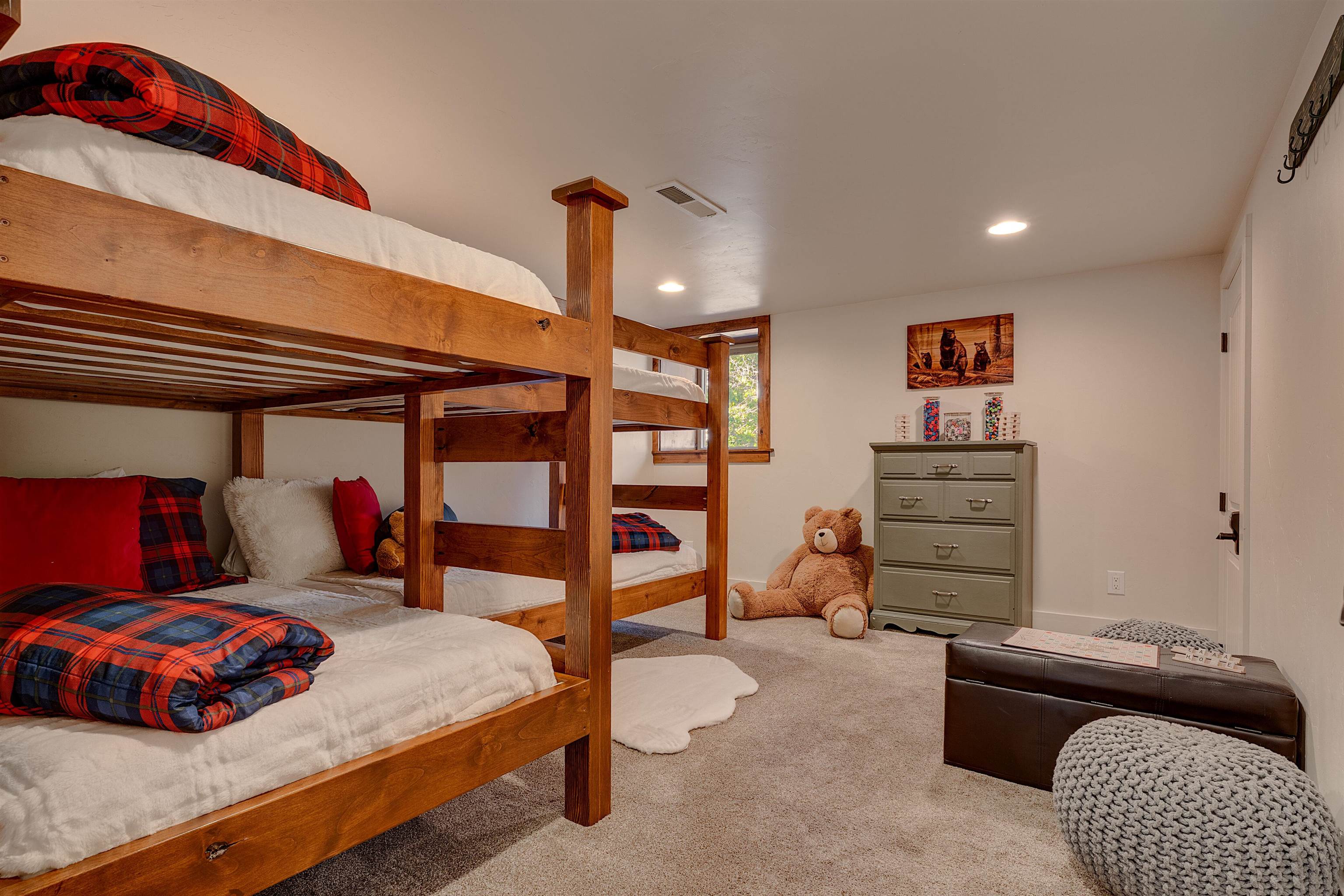 1055 Trent Lane